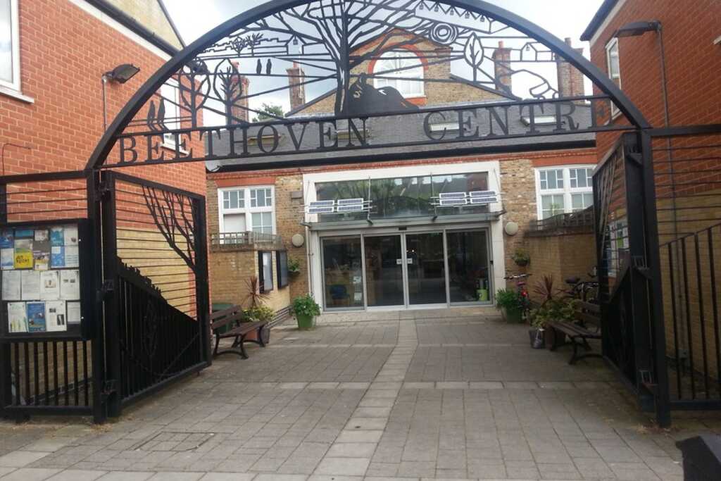 Photo of the Beethoven Centre entrance.